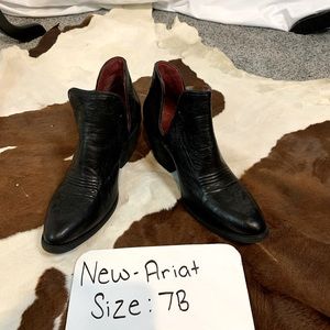 Limited edition! Ariat Encore R Toe Western Boot